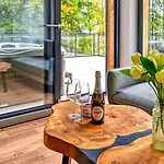 Apartamento Orlik Vip - Blisko Wyciagu I Kosciola Wang - By Royal Aparts *