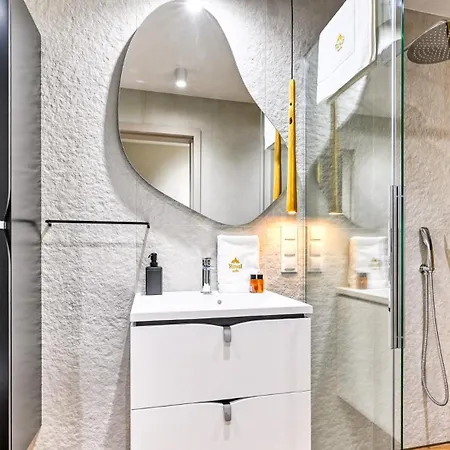 Orlik Vip - Z Prywatnym Jacuzzi - Blisko Wyciagu I Wang By Royal Aparts Lägenhet *